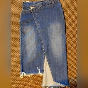 Denim skirt